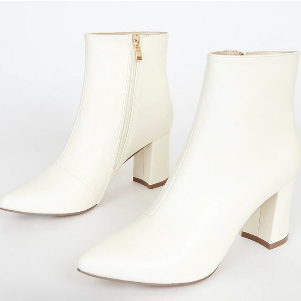 Off White Pointed-Toe Ankle Booties Boots Sz 7